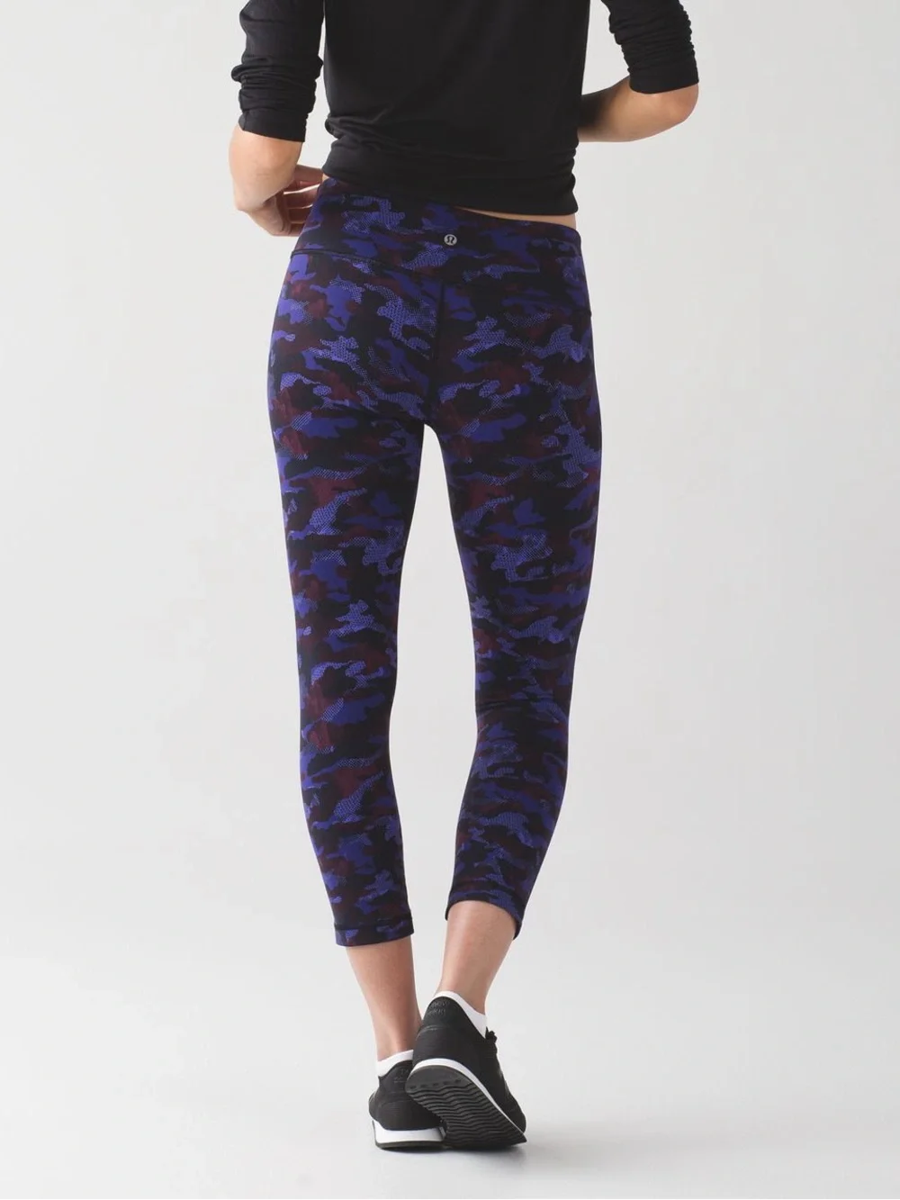 ✨Lululemon Wunder Under Crop III Hounds Camo Emperor Blue Black Leggings Size 10